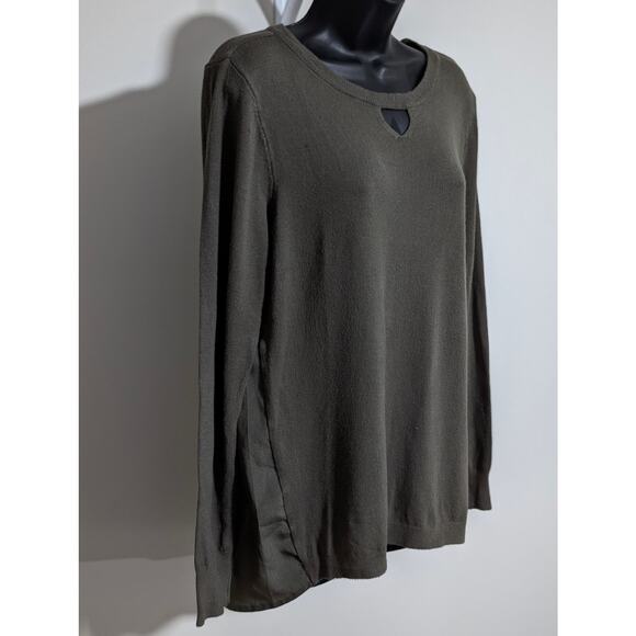 One A Olive Green Lightweight Keyhole Pullover Sweater Flowy Back Panel Medium - Picture 2 of 5